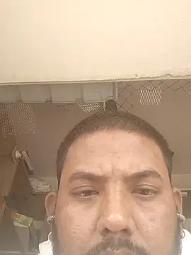 Snapshot of Roy___121 chatting on 23, 11, 2025 Roy 121 online show from 23, 11, 2025