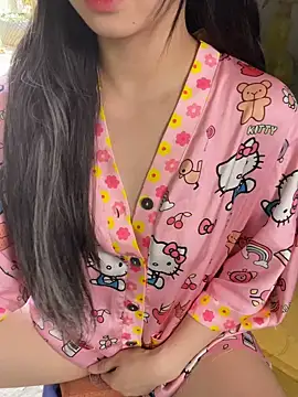 XndSeraphina online show from 8, 3, 2026