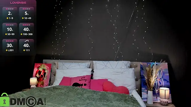 Snapshot of Malika_Raspberry chatting on 22, 12, 2025 Malika Raspberry online show from 22, 12, 2025