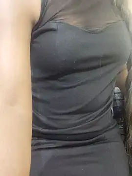 Snapshot of Simran_0011 chatting on 23, 11, 2025 Simran 0011 online show from 23, 11, 2025