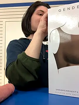 Kora Kat online show from 17, 12, 2025