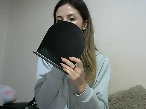 Erii18 online show from 22, 11, 2025