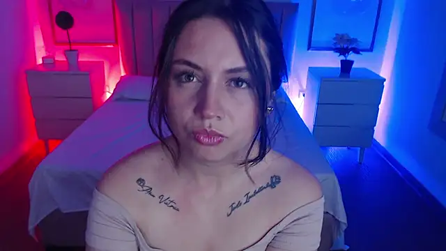 Alice Sinclair  online show from 3, 12, 2025