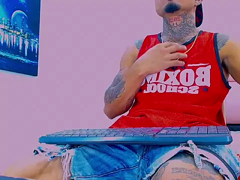 Hot Latino x online show from 5, 3, 2026