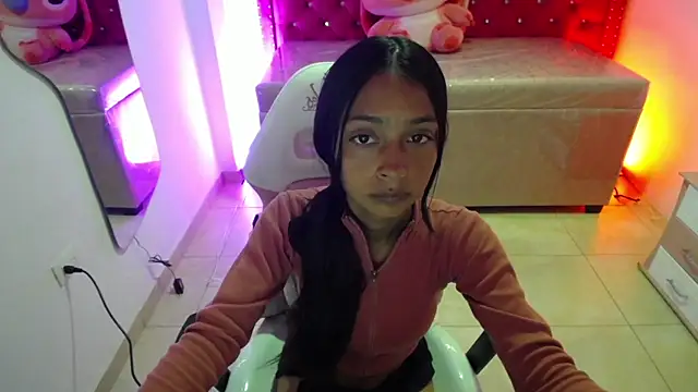 Aylanny m online show from 2, 12, 2025