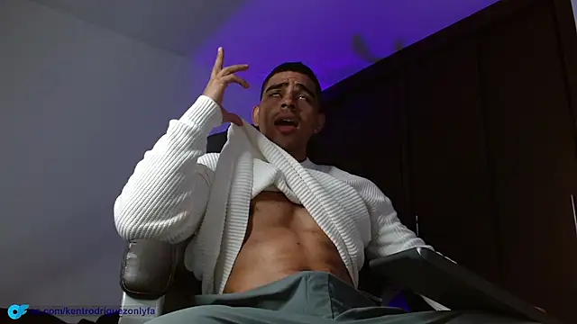 Snapshot of Kent_Rodriguez chatting on 13, 12, 2025 Kent Rodriguez online show from 13, 12, 2025