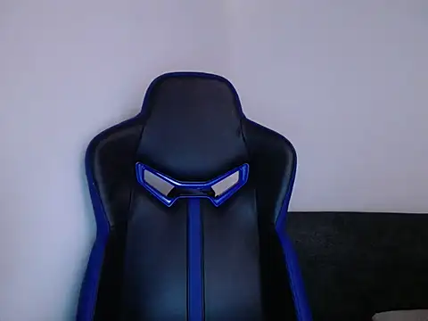 Snapshot of luisa_homes chatting on 17, 12, 2025 luisa homes online show from 17, 12, 2025