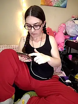 Snapshot of LaylaLucis chatting on 26, 2, 2026 LaylaLucis online show from 26, 2, 2026