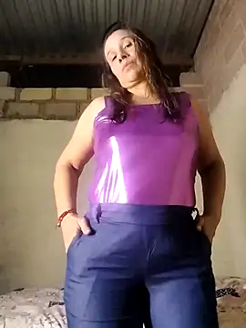 Snapshot of MIA-LARIOS chatting on 10, 2, 2026 MIA-LARIOS online show from 10, 2, 2026