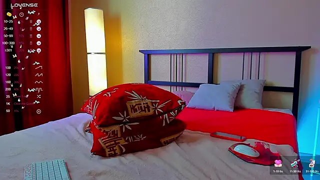 Snapshot of Kalina_Malina chatting on 13, 4, 2026 Kalina Malina online show from 13, 4, 2026