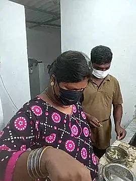 Desicouple1706 online show from 11, 1, 2026