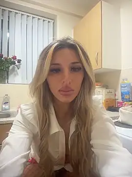 Snapshot of kadieraee chatting on 16, 2, 2026 kadieraee online show from 16, 2, 2026