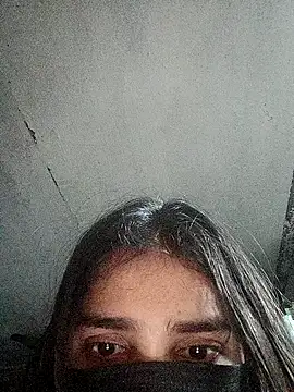 Suman yadav001 online show from 22, 11, 2025