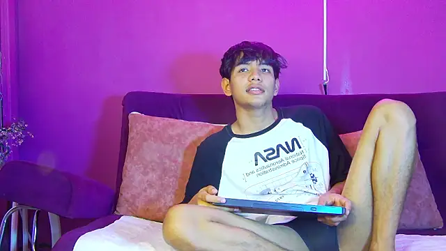 Liam Sinclair online show from 25, 3, 2026