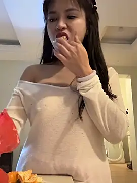 yuanbao bao online show from 27, 11, 2025