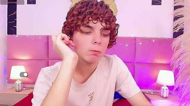 Snapshot of Skyee_angel chatting on 19, 12, 2025 Skyee angel online show from 19, 12, 2025