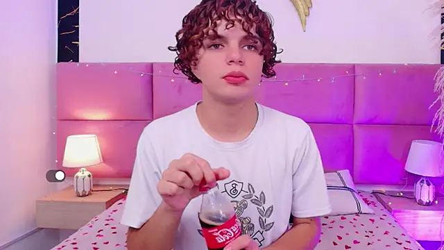 Snapshot of Skyee_angel chatting on 21, 12, 2025 Skyee angel online show from 21, 12, 2025