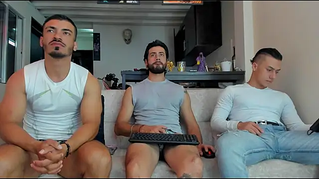 heteros curious online show from 2, 12, 2025