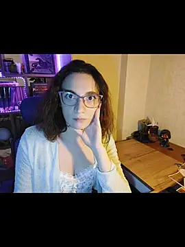 Snapshot of Inner_Bloom chatting on 21, 11, 2025 Inner Bloom online show from 21, 11, 2025