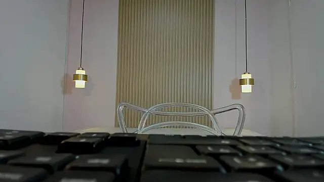 Snapshot of Izelevans chatting on 19, 2, 2026 Izelevans online show from 19, 2, 2026