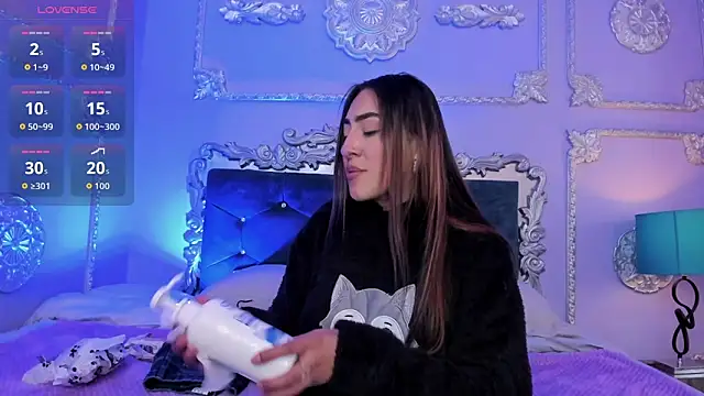 DhaliaRosse online show from 17, 3, 2026