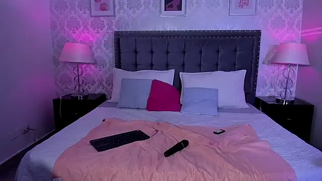 Evabellee online show from 29, 11, 2025