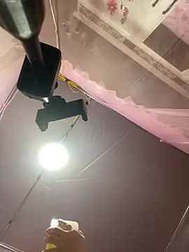 One-two22 online show from 5, 3, 2026