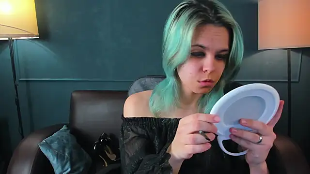 LiraBelle online show from 27, 2, 2026