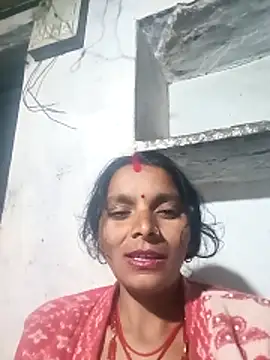 Snapshot of Hot-qwe chatting on 2, 12, 2025 Hot-qwe online show from 2, 12, 2025