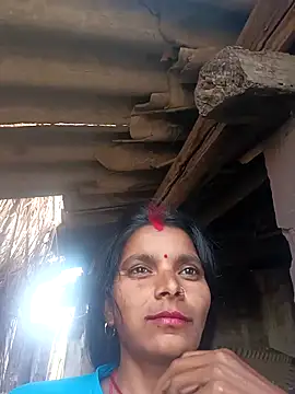 Snapshot of Hot-qwe chatting on 3, 12, 2025 Hot-qwe online show from 3, 12, 2025