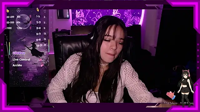 Snapshot of bella_montenegro01 chatting on 15, 12, 2025 bella montenegro01 online show from 15, 12, 2025