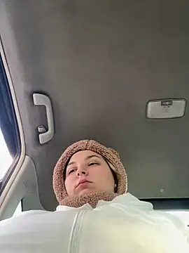 KateBurlesk online show from 15, 1, 2026