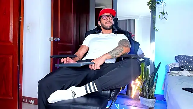 JotaCeliz online show from 16, 12, 2025