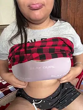 Snapshot of DivyaSharma999 chatting on 24, 11, 2025 DivyaSharma999 online show from 24, 11, 2025