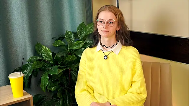 Snapshot of ToyaPletz chatting on 23, 11, 2025 ToyaPletz online show from 23, 11, 2025