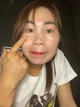 Snapshot of meganmeo chatting on 17, 2, 2026 meganmeo online show from 17, 2, 2026