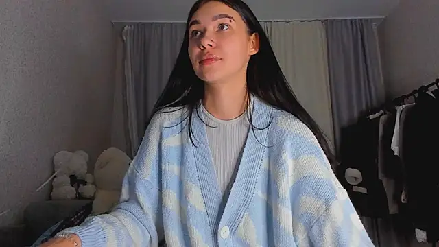 Snapshot of SakuraVibe chatting on 25, 11, 2025 SakuraVibe online show from 25, 11, 2025