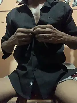 Snapshot of akgymnastic77Z chatting on 20, 3, 2026 akgymnastic77Z online show from 20, 3, 2026