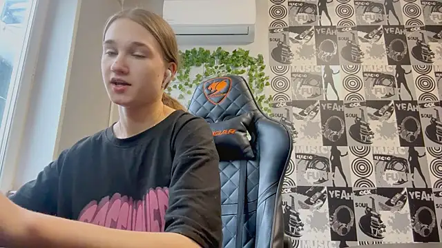 helgicuteness online show from 11, 1, 2026