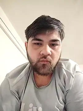 Snapshot of Koma001 chatting on 14, 2, 2026 Koma001 online show from 14, 2, 2026