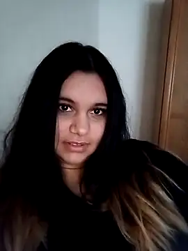 Snapshot of flying-angel27 chatting on 24, 11, 2025 flying-angel27 online show from 24, 11, 2025