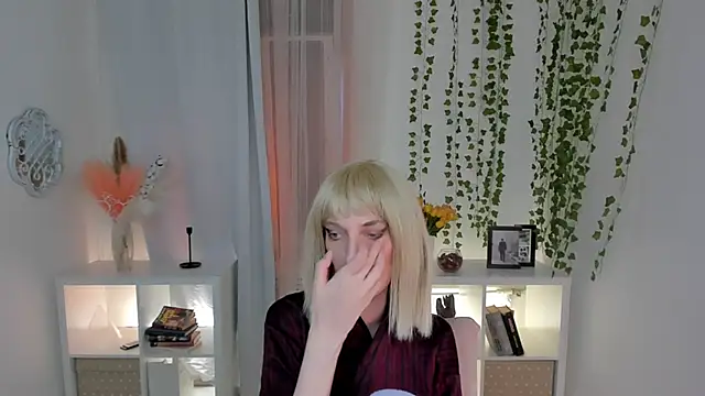 ViktoriaClark online show from 3, 2, 2026