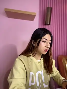 MaddieHunter online show from 17, 12, 2025