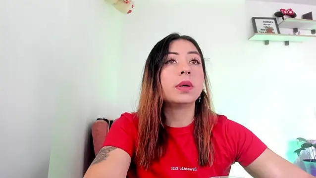 Snapshot of MaddieHunter chatting on 11, 2, 2026 MaddieHunter online show from 11, 2, 2026