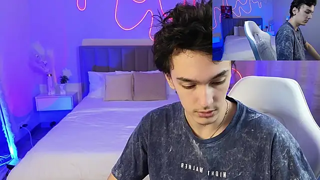 Snapshot of MoonlinSkinn chatting on 14, 2, 2026 MoonlinSkinn online show from 14, 2, 2026