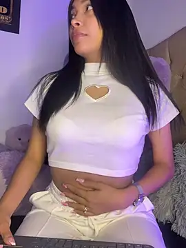 KarolRojas 22 online show from 5, 2, 2026