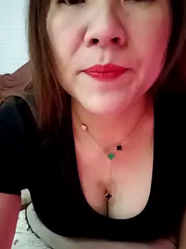 Lily-ross22 online show from 12, 2, 2026