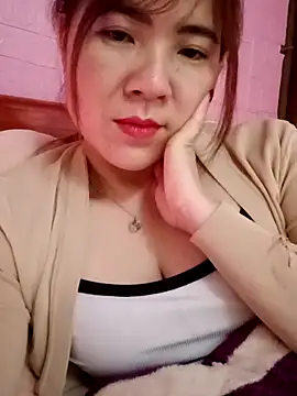 Lily-ross22 online show from 9, 3, 2026