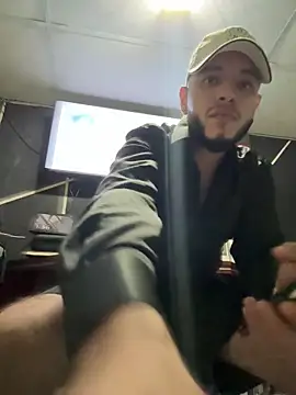 Snapshot of tratosucio chatting on 19, 12, 2025 tratosucio online show from 19, 12, 2025