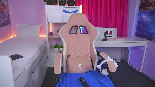 Sunny Glow online show from 27, 11, 2025